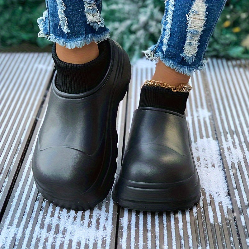 Step Into Comfort: Unisex Waterproof & Lightweight Clogs!